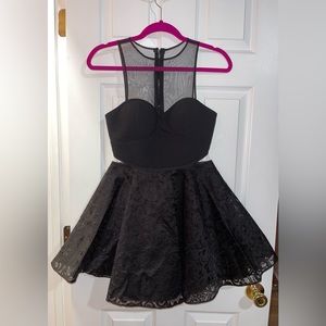 Brand: Bebe  Style: Mini Dress 👗  Size: 2  Color: Black